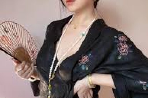 曝瓜妈拿离婚恶意炒作辱骂柳岩景甜是黑木耳好友cc翻脸爆黑料