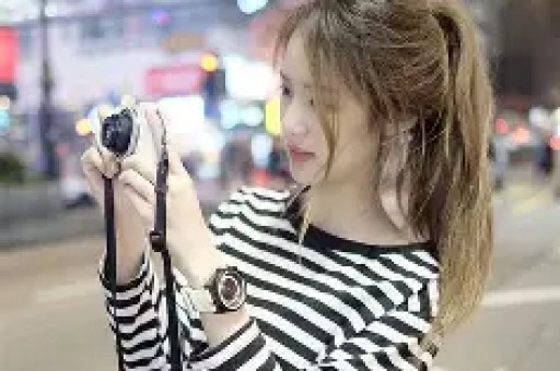 微博封禁“吃瓜少女张小寒”账号因多次发布未经核实的爆料信息和明星非公开行程