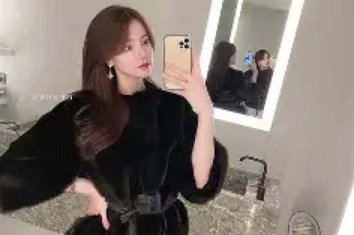 澄清又官宣生子、老戏骨睡粉、知名歌手争版权内娱又爆出四大瓜